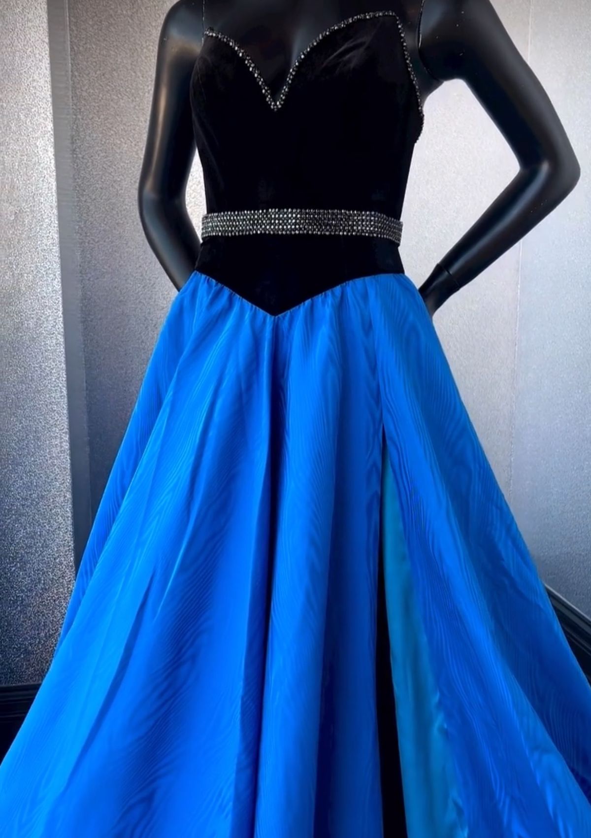 Jovani Size 4 Pageant Strapless Blue Ball Gown on Queenly