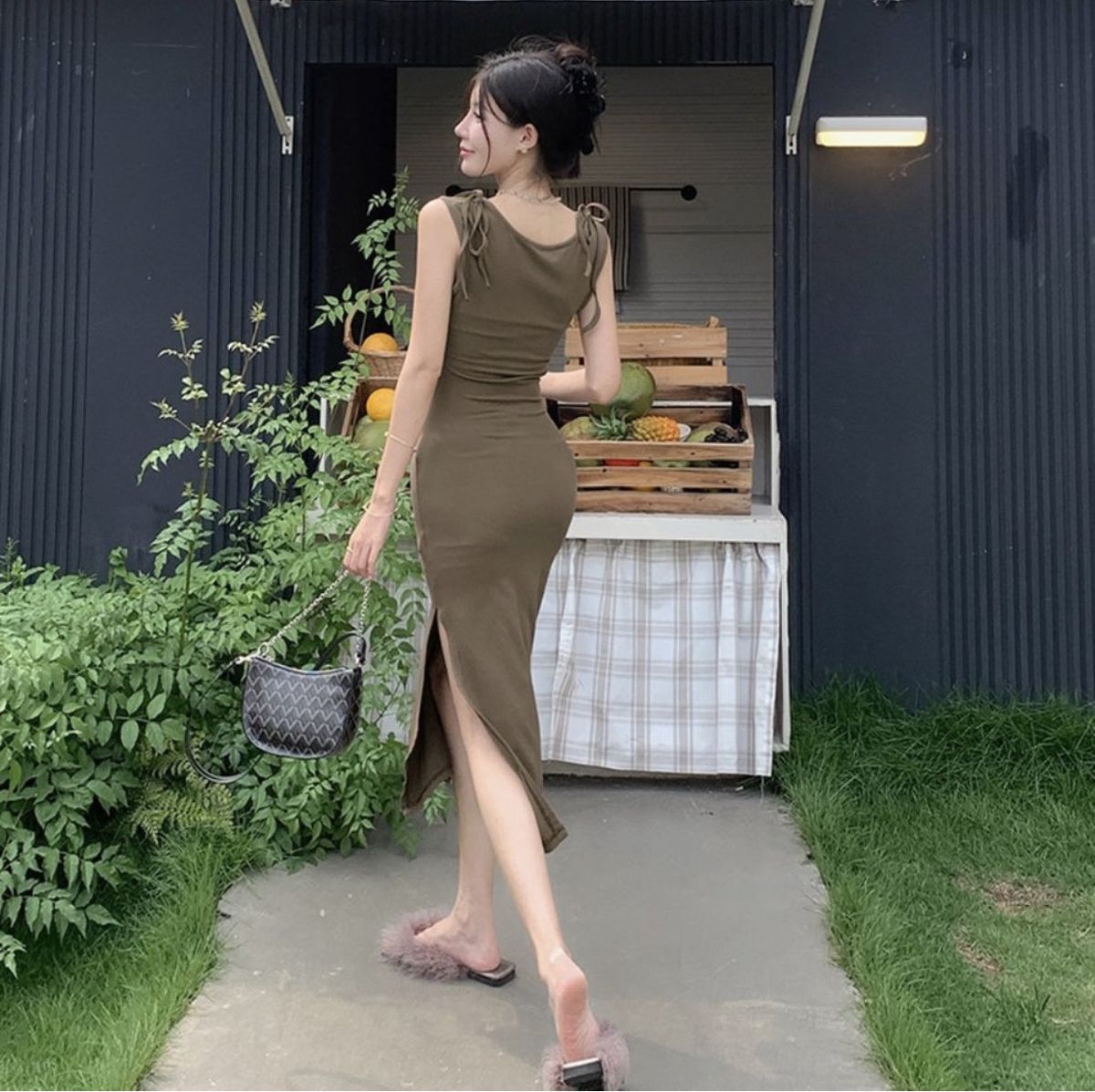 Size M Brown Side Slit Dress on Queenly