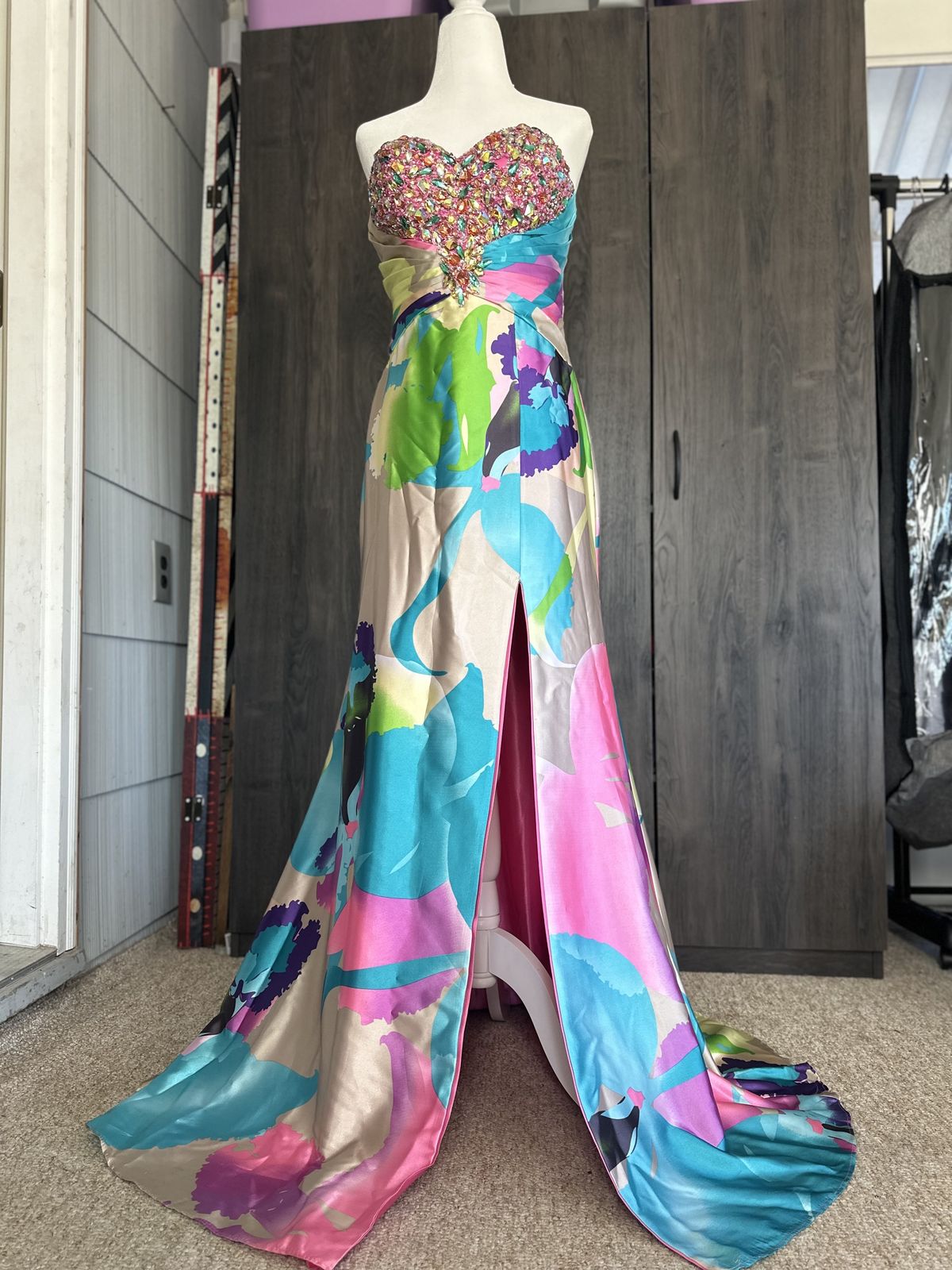 Tony Bowls Size 4 Pageant Multicolor A-line Dress on Queenly