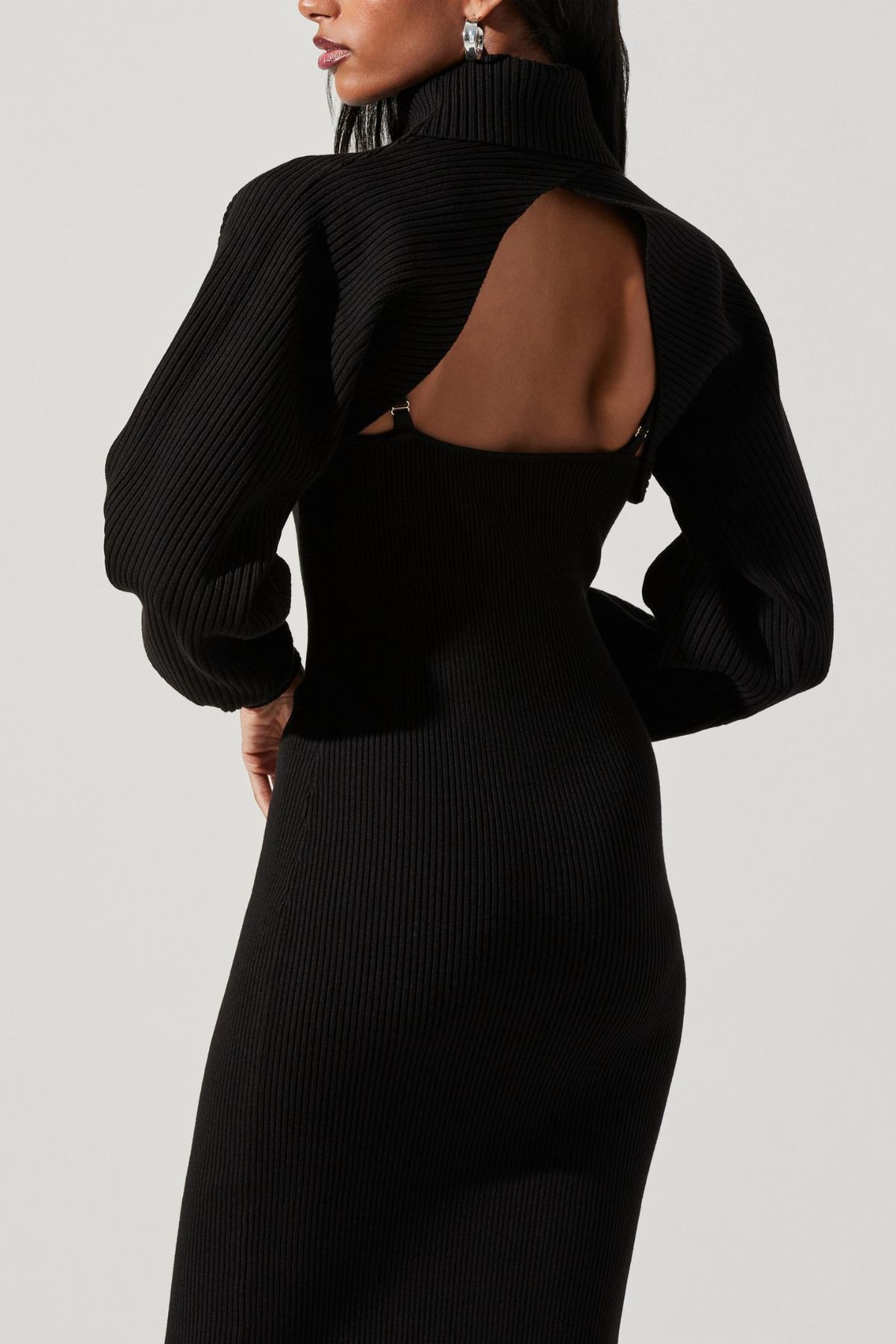 Style 1-3836169289-3471 ASTR Size S Long Sleeve Black Cocktail Dress on Queenly