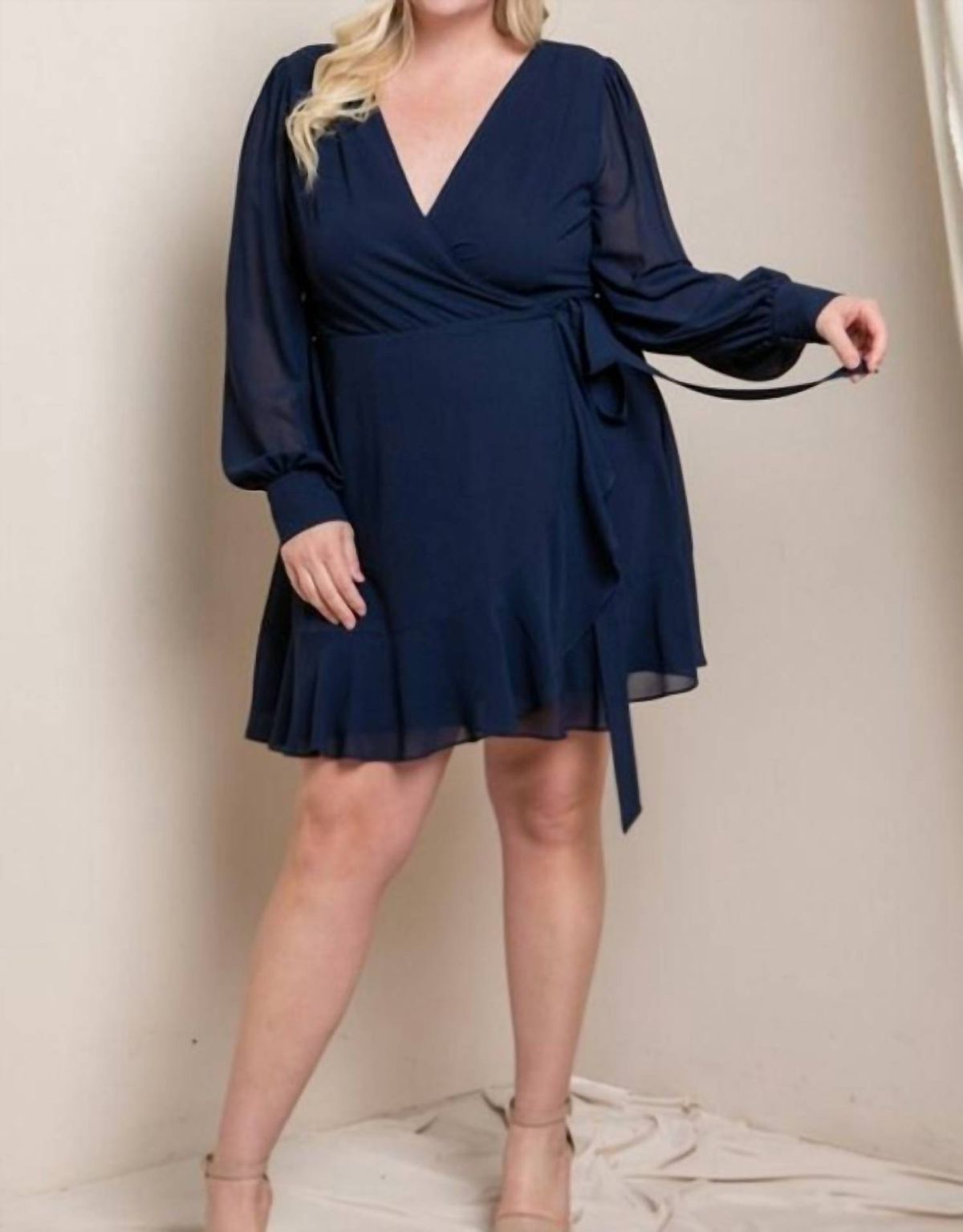 Style 1-987225530-3011 SOIEBLU Size M Long Sleeve Navy Blue Cocktail Dress on Queenly