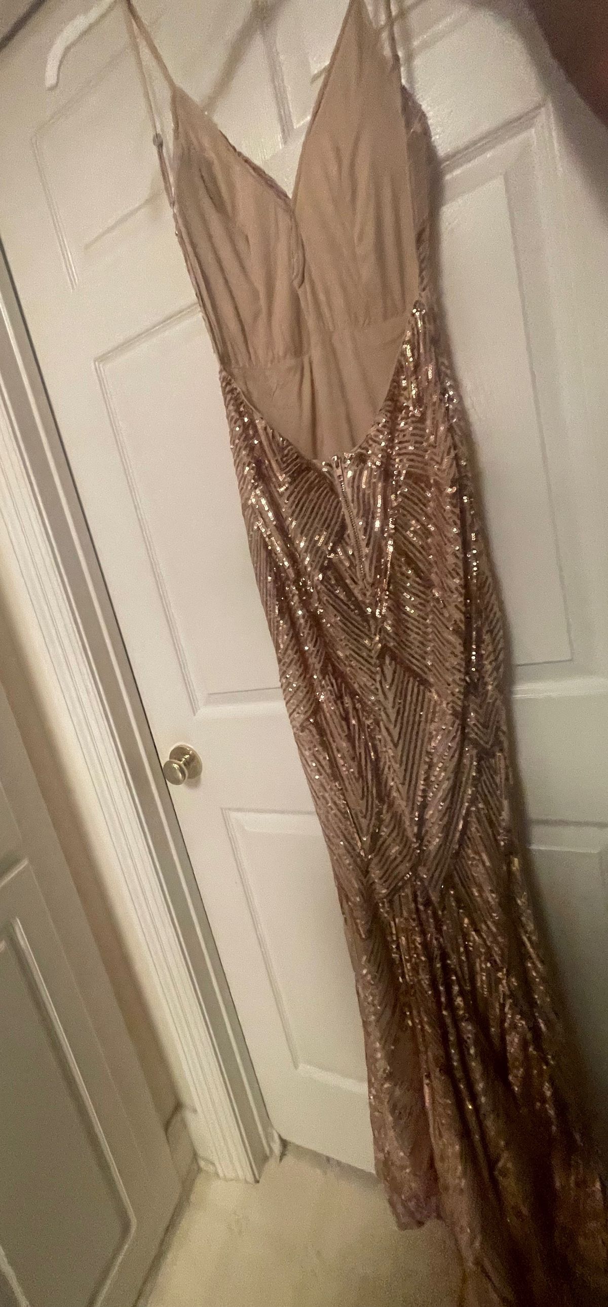 Size 6 Prom Plunge Nude Mermaid Dress on Queenly