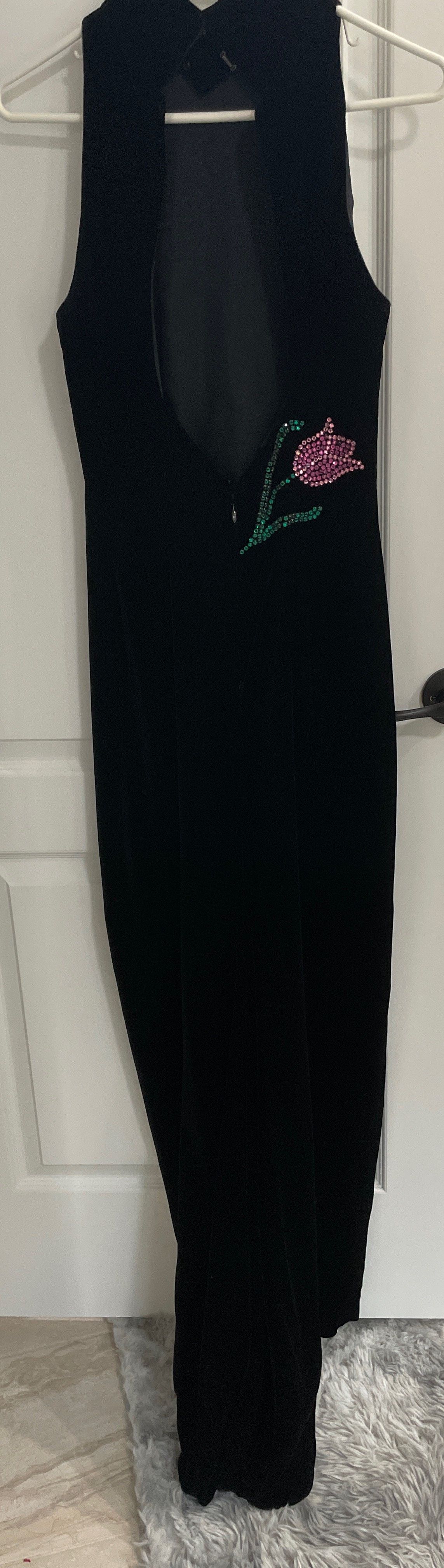 Nights by sherri Size 6 Prom High Neck Black A-line Dress on Queenly