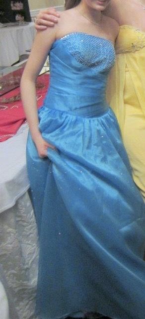 Size 0 Strapless Sequined Turquoise Blue Ball Gown on Queenly