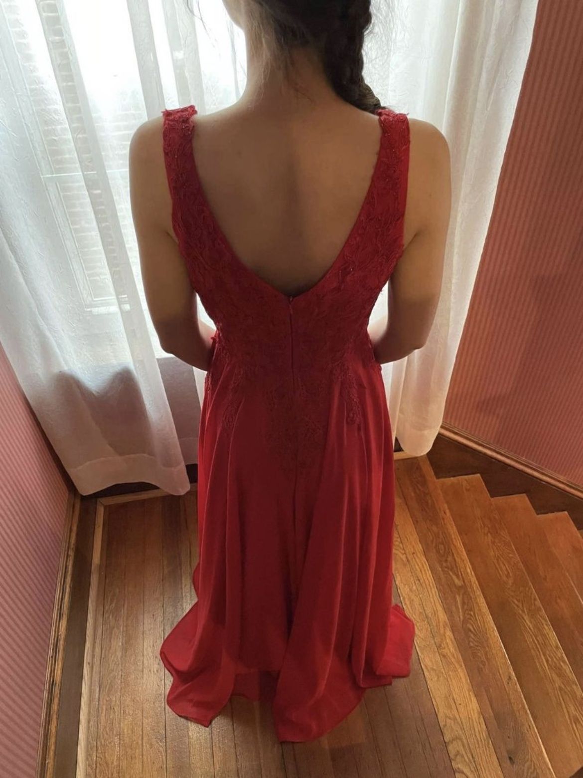 Size 0 Red Ball Gown on Queenly