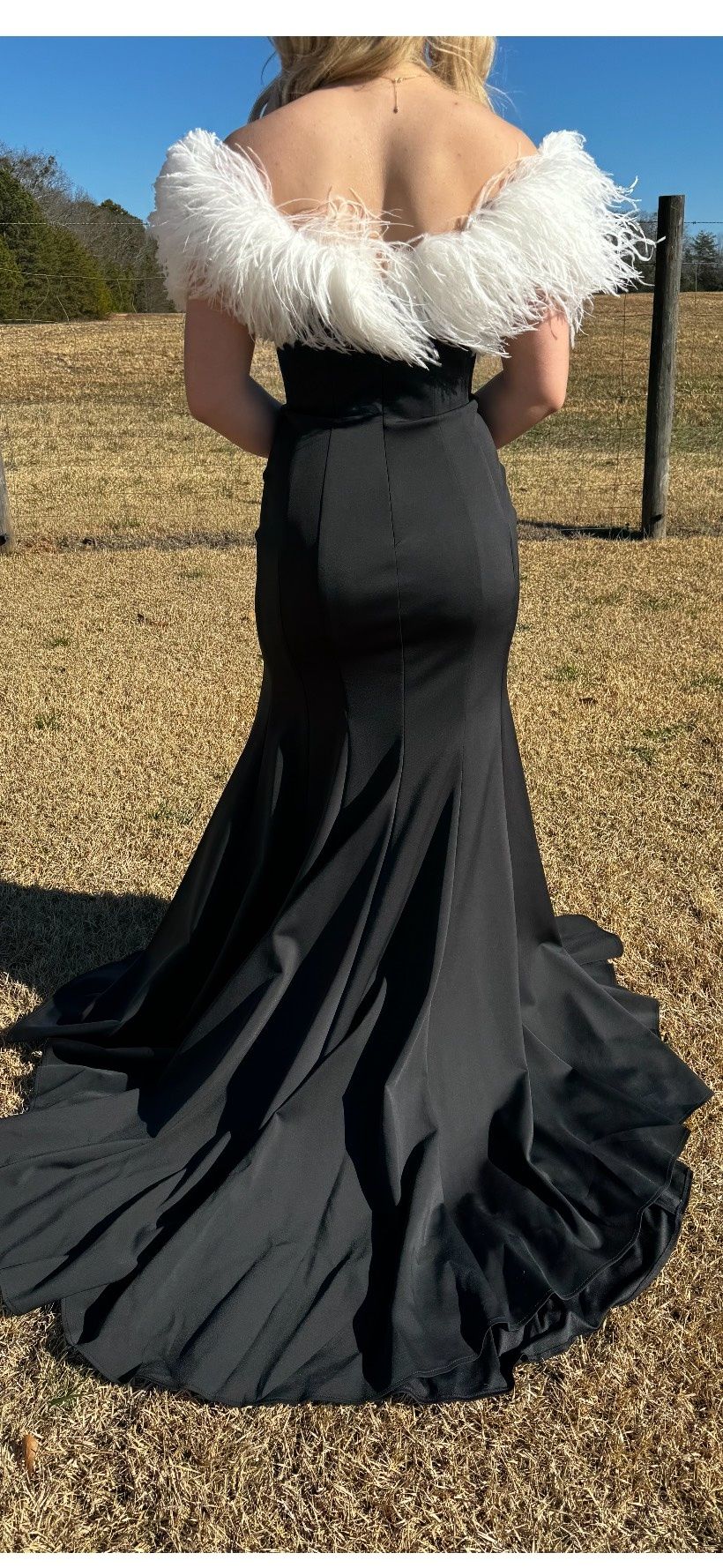 Style 11101 Ashley Lauren Size 8 Off The Shoulder Black Side Slit Dress on Queenly