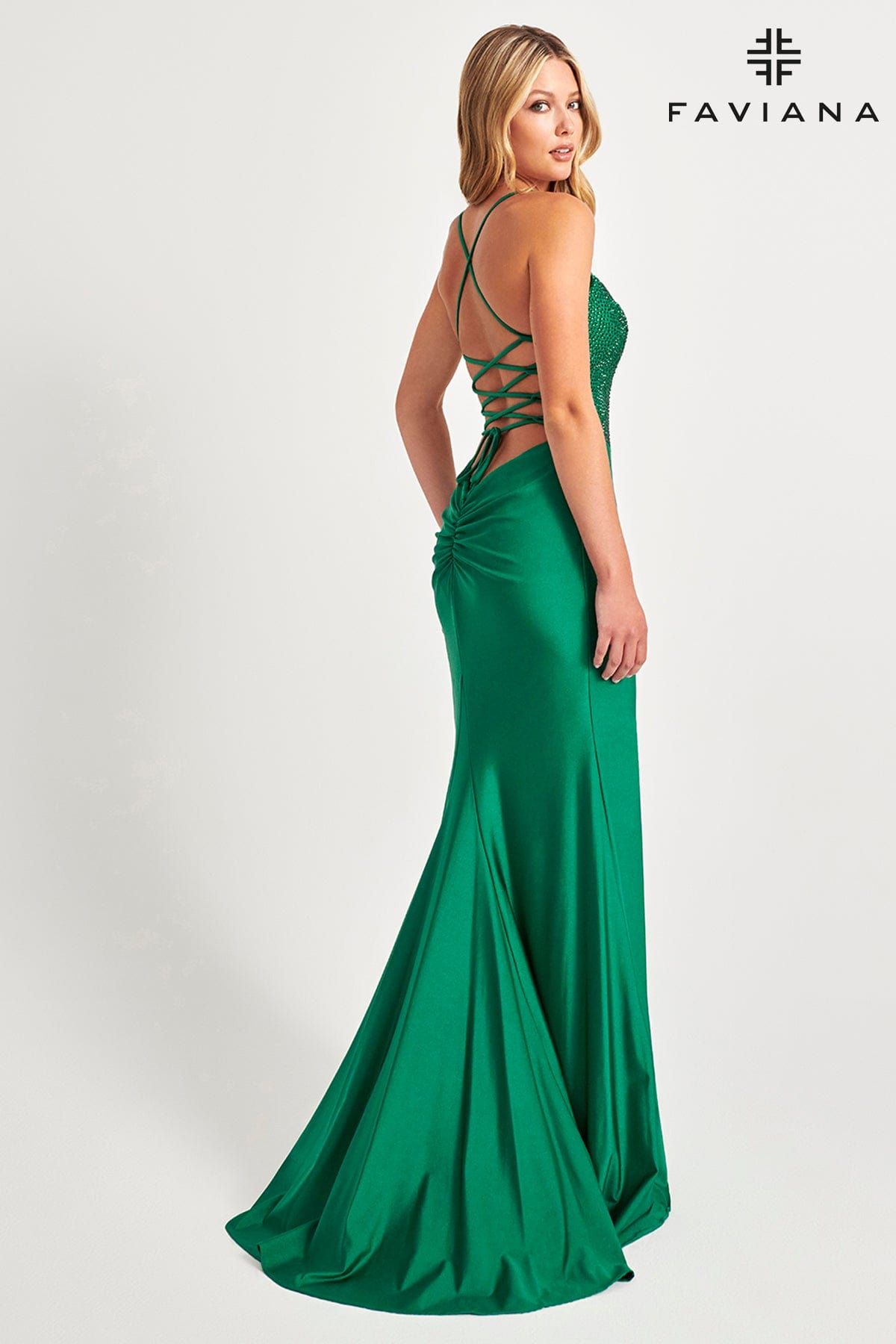 Style 11011 Faviana Size 0 Halter Sequined Emerald Green Side Slit Dress on Queenly
