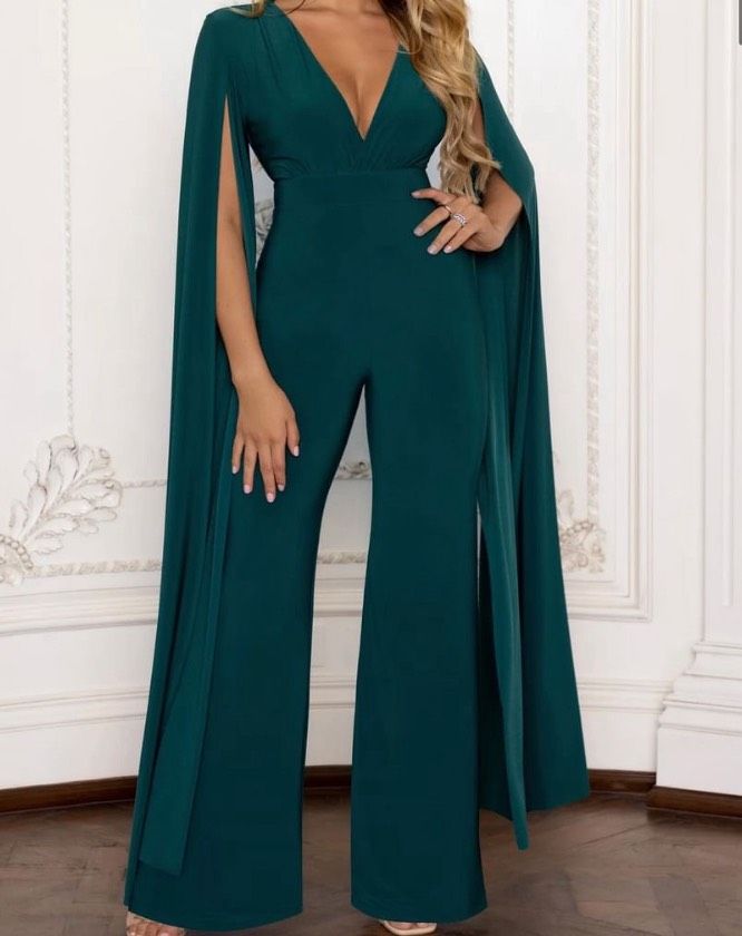 Size 2 Pageant Plunge Green Formal Jumpsuit on Queenly