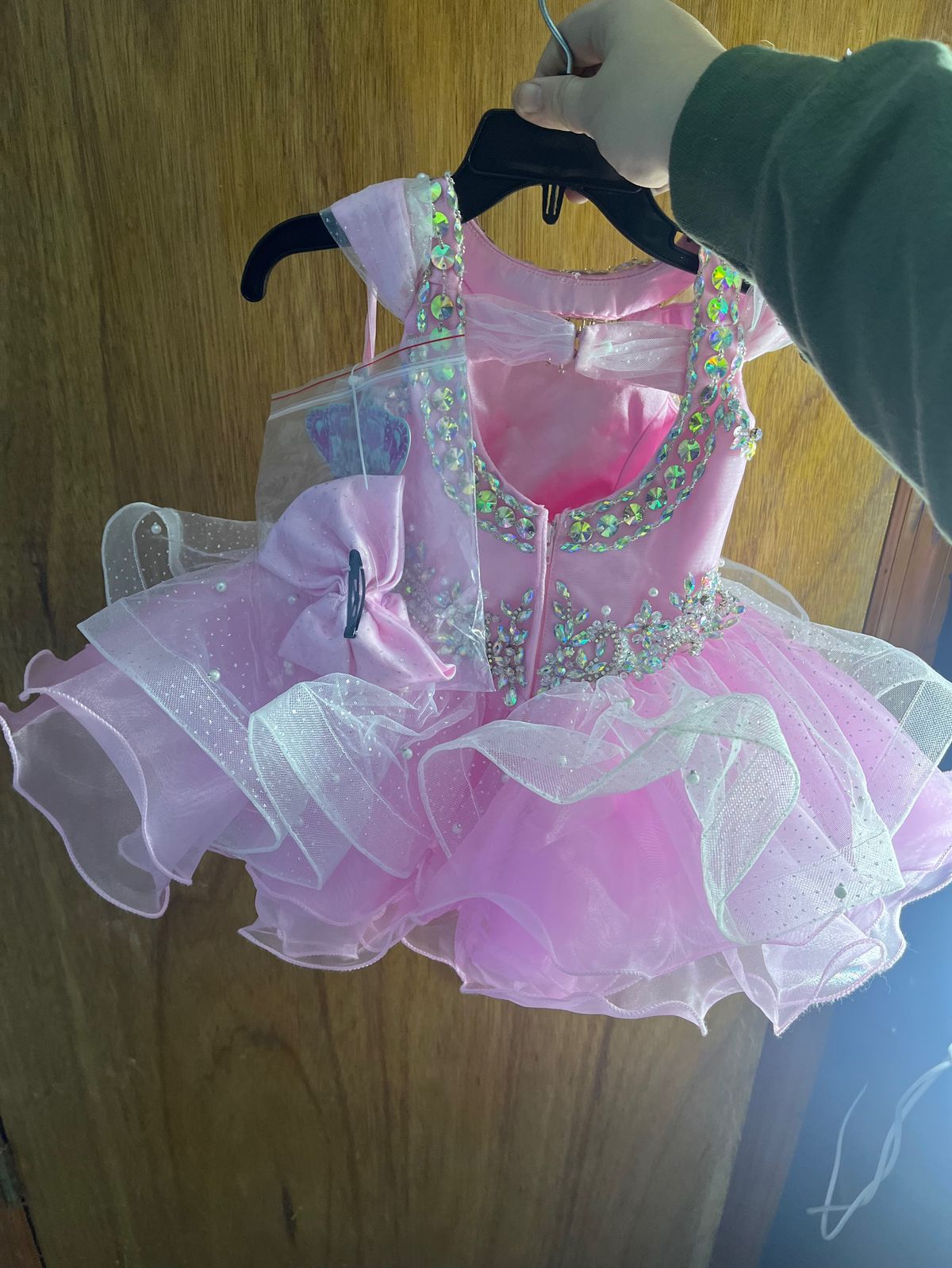Girls Size 2 Prom Off The Shoulder Pink Ball Gown on Queenly