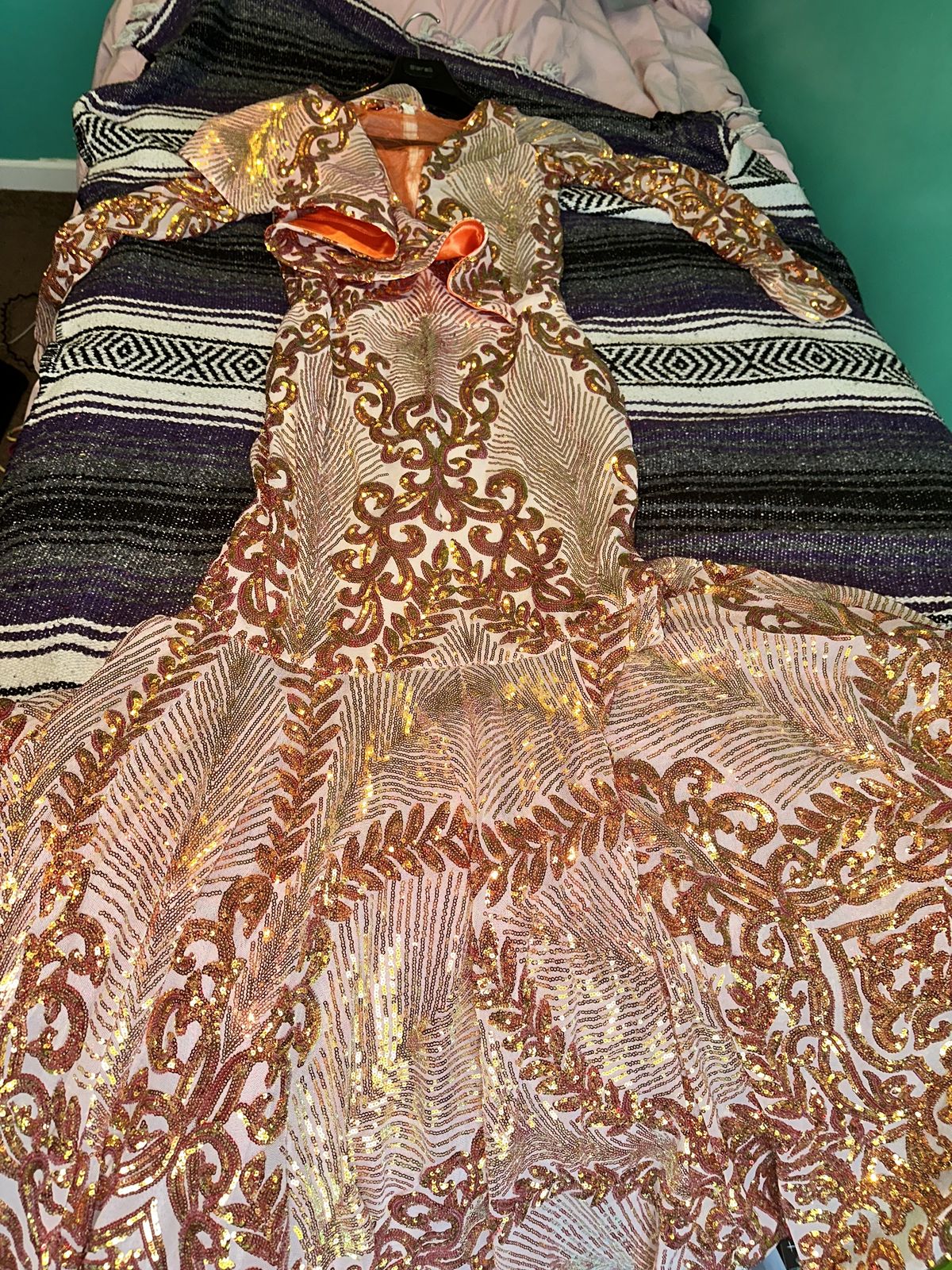 Size 12 Prom Plunge Orange Mermaid Dress on Queenly