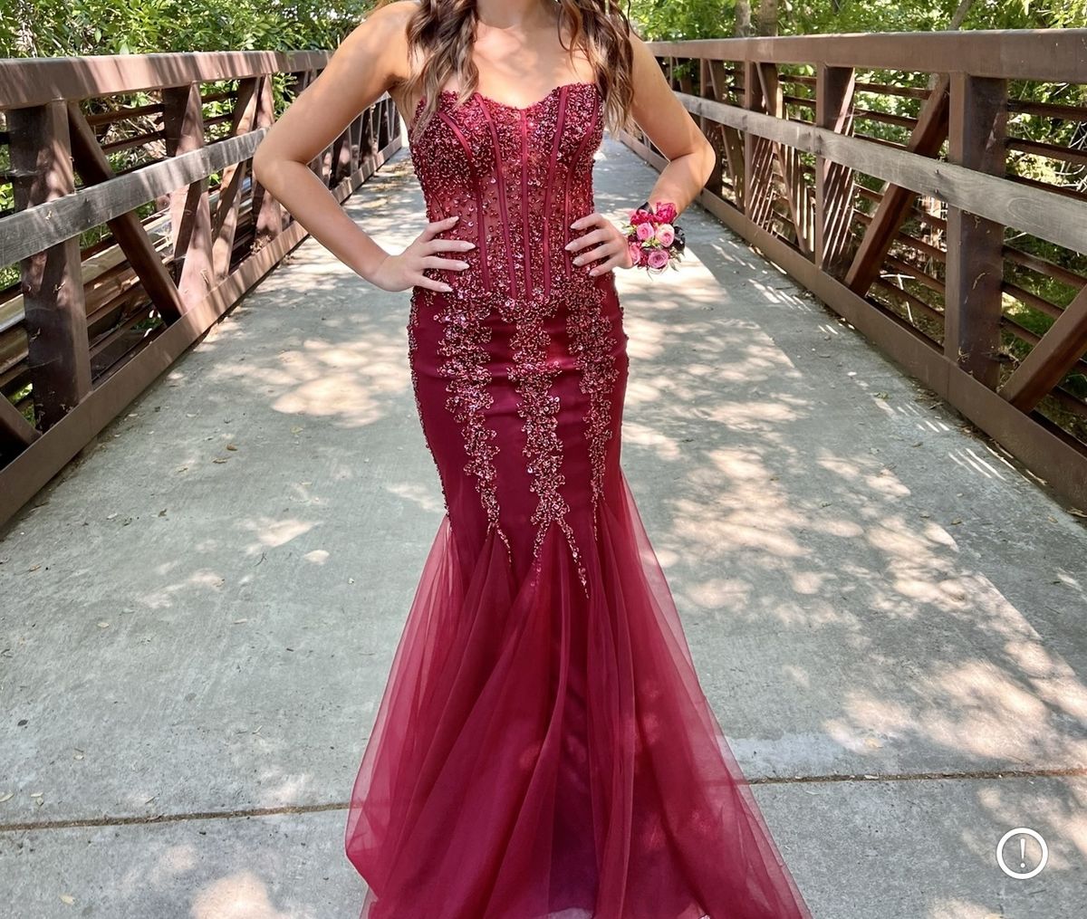 Jovani Size 0 Prom Red Ball Gown on Queenly