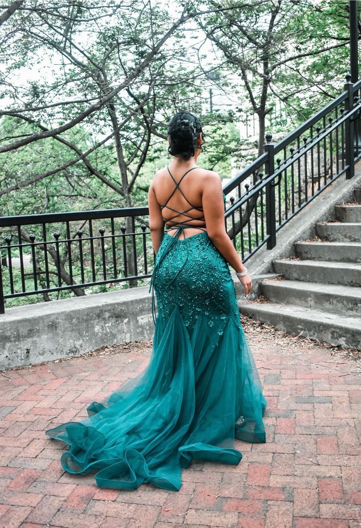Style 13 Size 12 Prom Plunge Green Mermaid Dress on Queenly