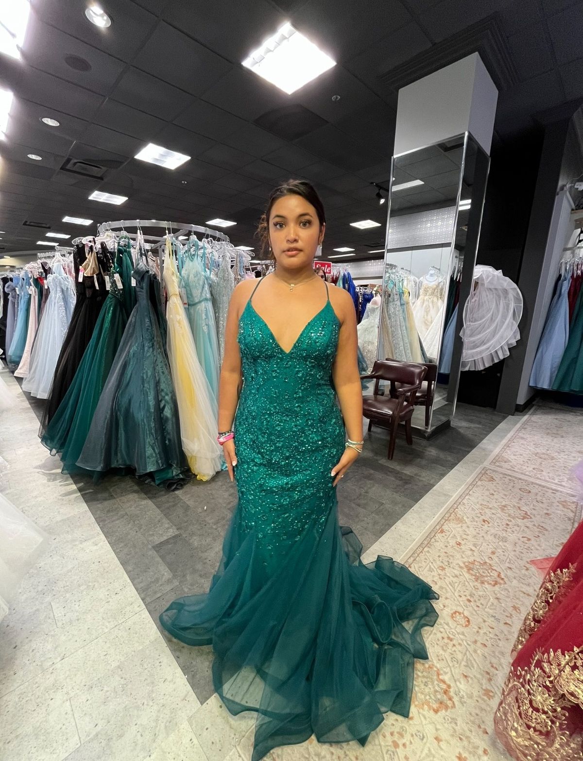 Style 13 Size 12 Prom Plunge Green Mermaid Dress on Queenly