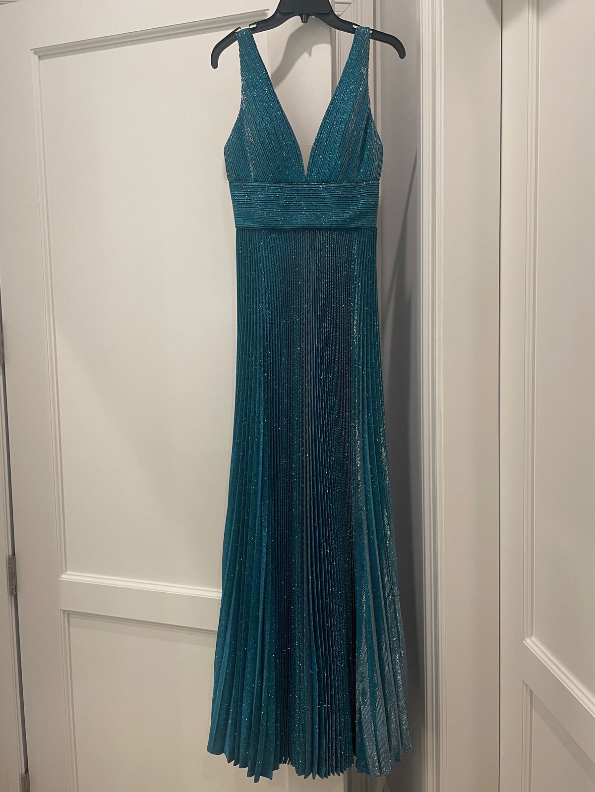 Jovani Size 2 Prom Plunge Blue Floor Length Maxi on Queenly