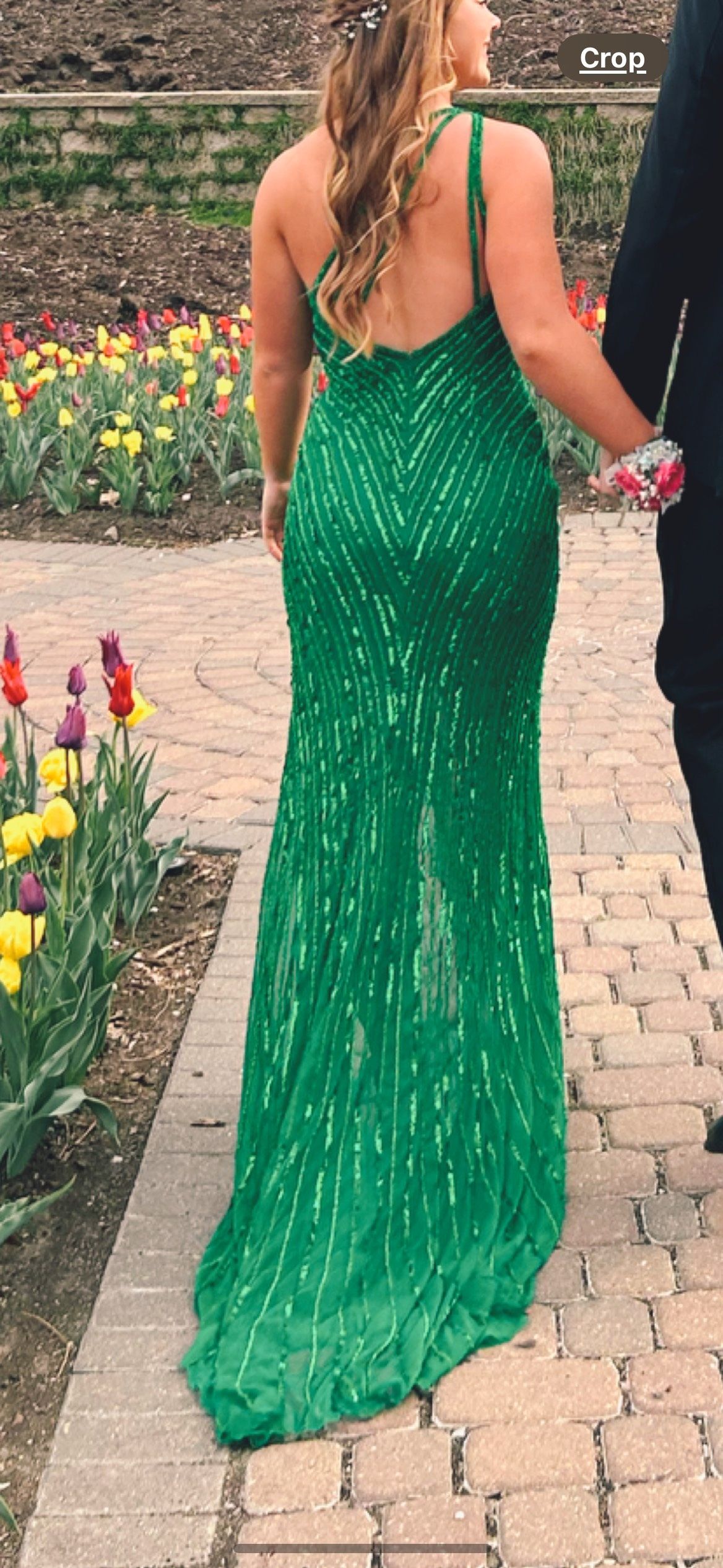Style 54893 Sherri Hill Size 4 Prom One Shoulder Emerald Green Side Slit Dress on Queenly