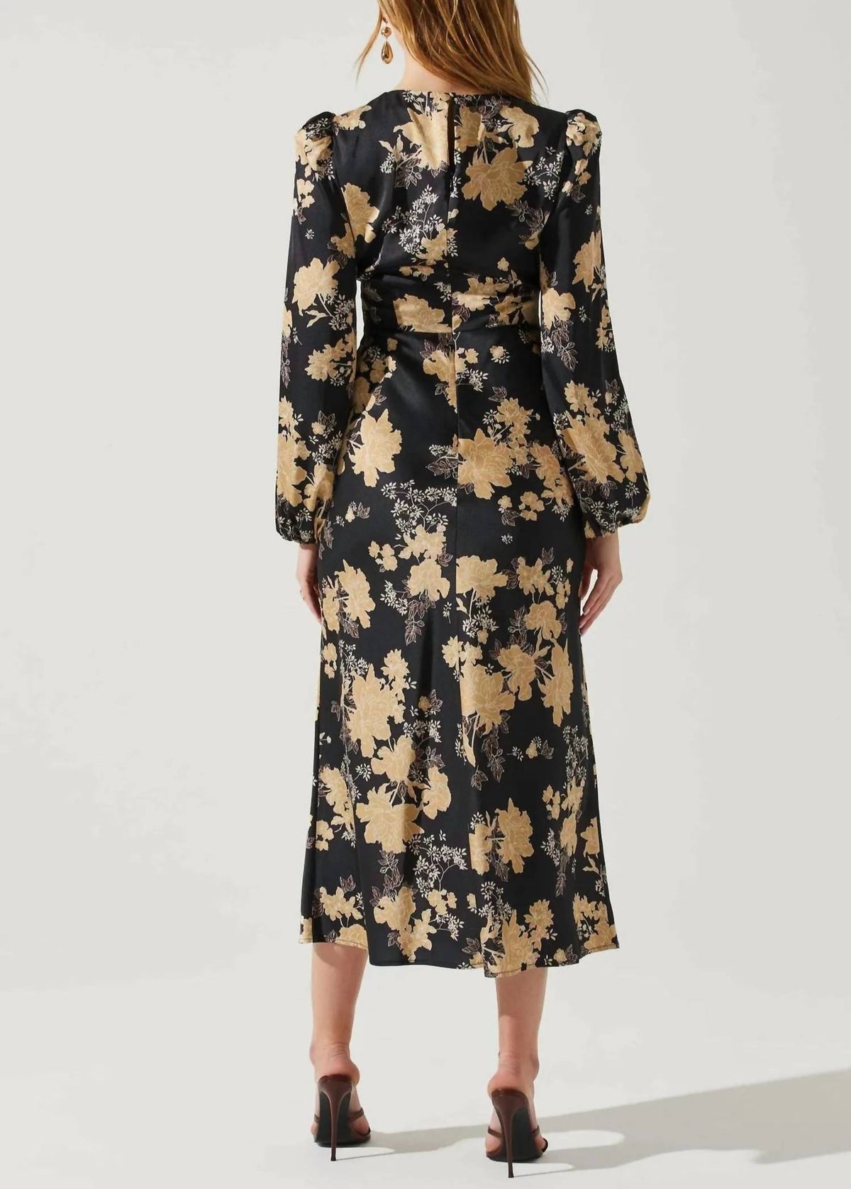 Style 1-1031036960-2696 ASTR Size L Long Sleeve Floral Black Cocktail Dress on Queenly