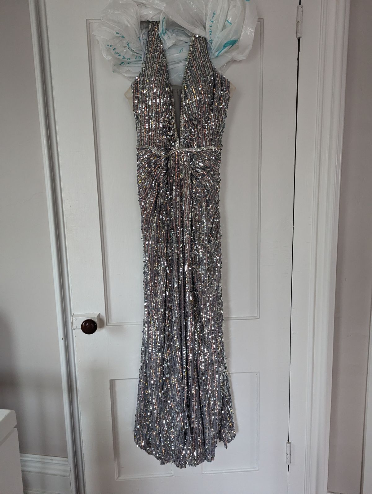 Camille La Vie Size 8 Silver Dress With Train on Queenly