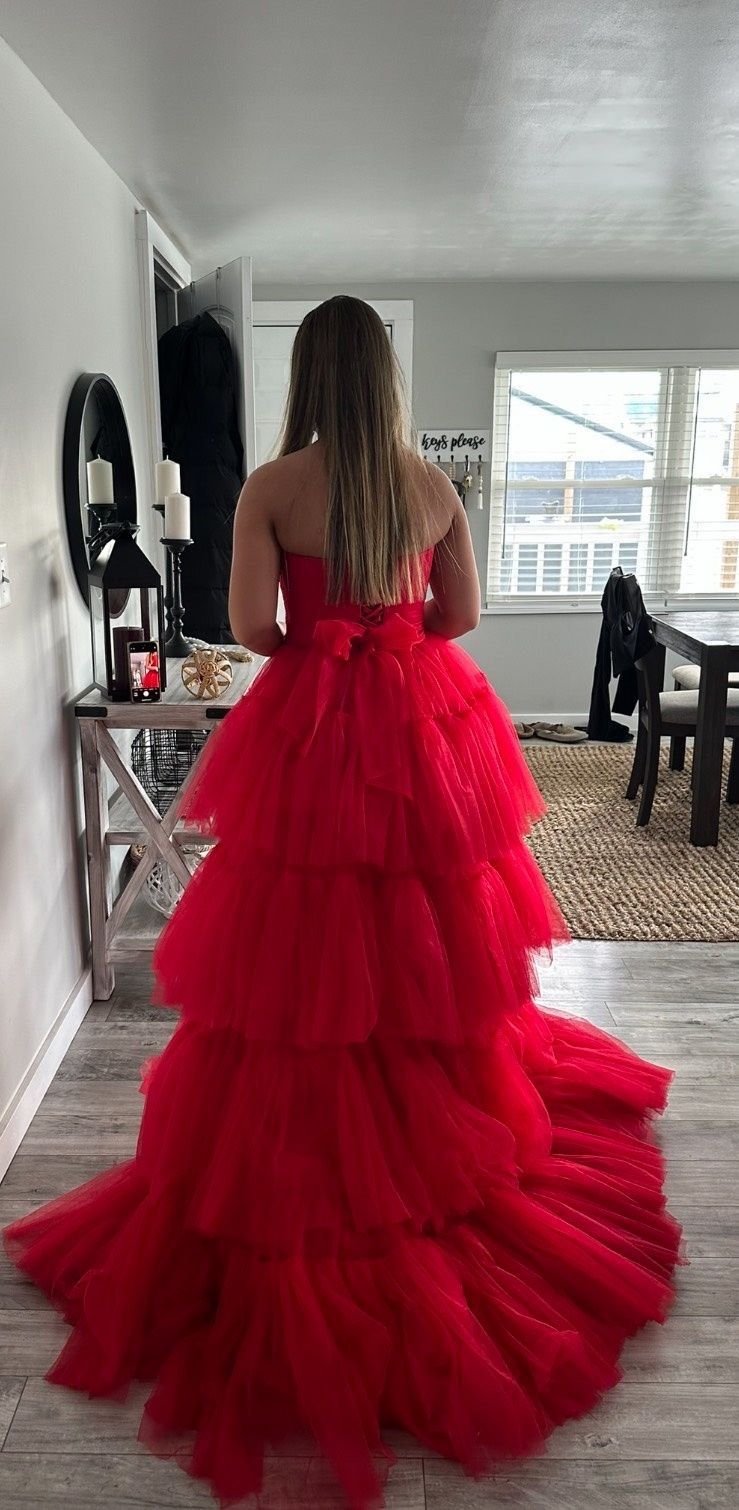 Sherri Hill Size 6 Prom Strapless Red Ball Gown on Queenly