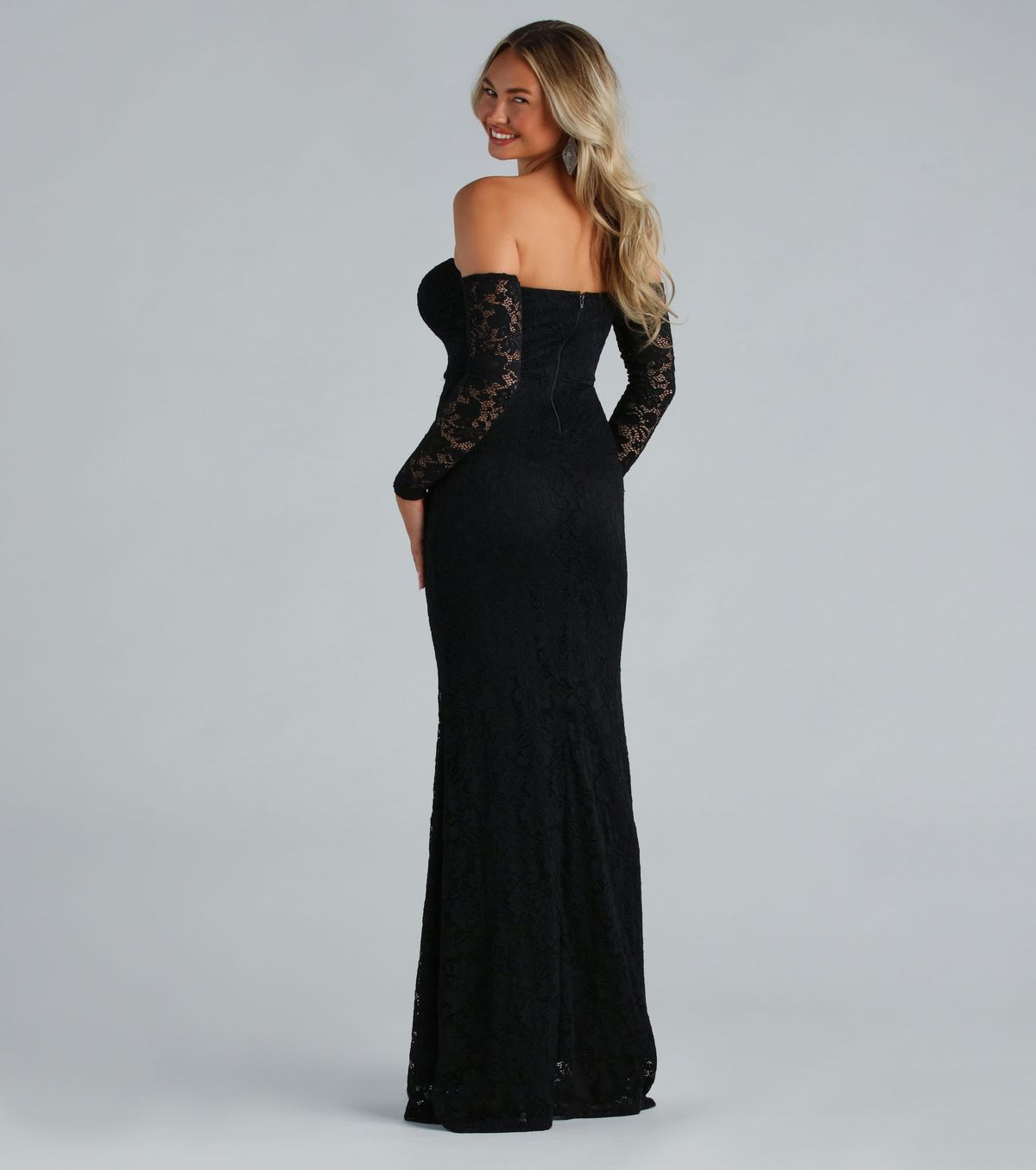 Style 05002-7486 Windsor Size L Bridesmaid Long Sleeve Lace Black Mermaid Dress on Queenly