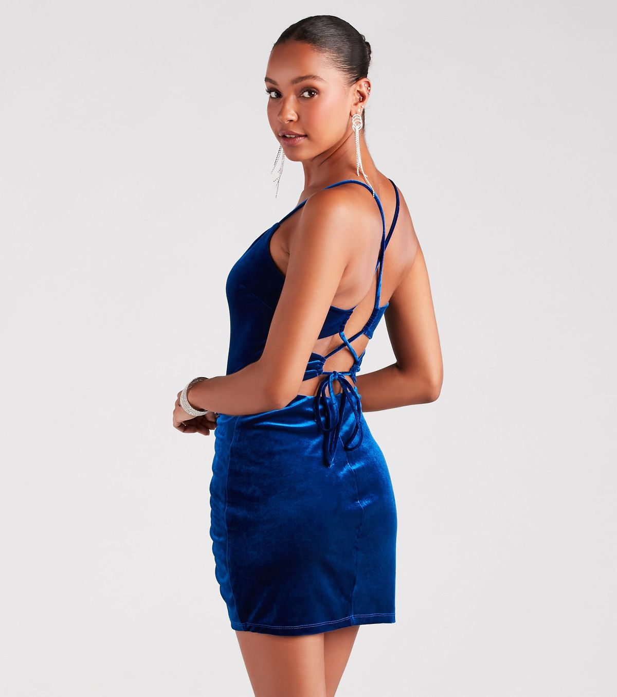 Style 05001-1775 Windsor Size L Velvet Blue Side Slit Dress on Queenly