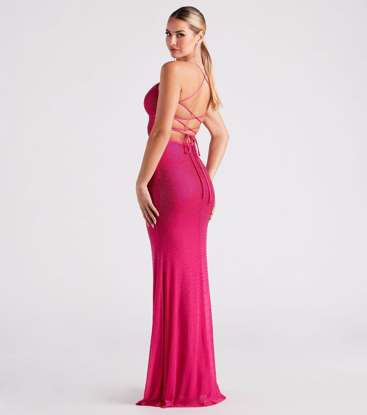 Style 05002-2910 Windsor Size M Bridesmaid Sequined Pink Floor Length Maxi on Queenly