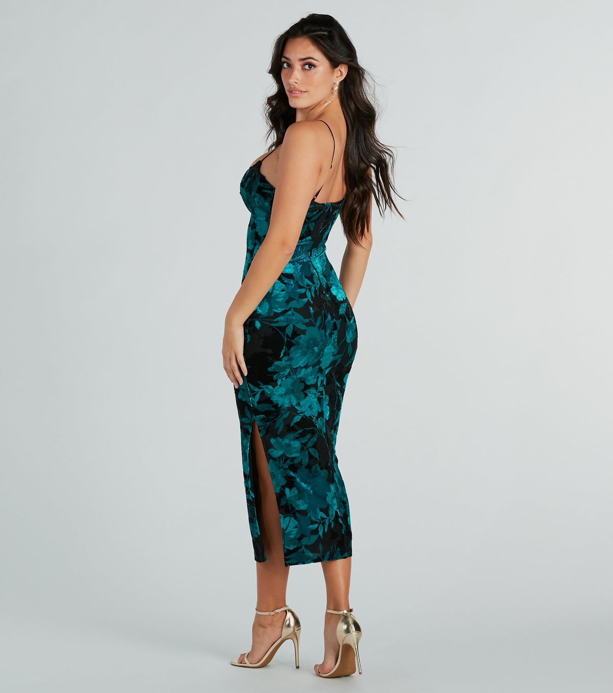 Style 05001-2086 Windsor Size XS Prom Velvet Blue Side Slit Dress on Queenly