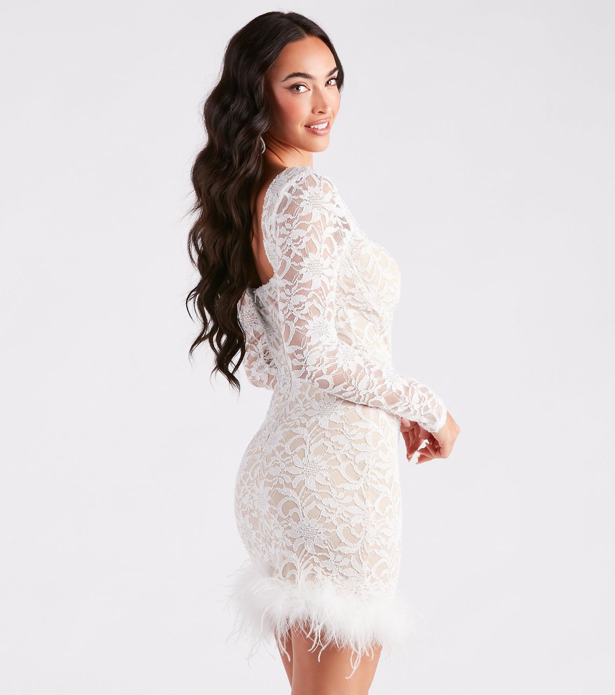 Style 05001-1749 Windsor Size M Prom Long Sleeve Lace White Cocktail Dress on Queenly