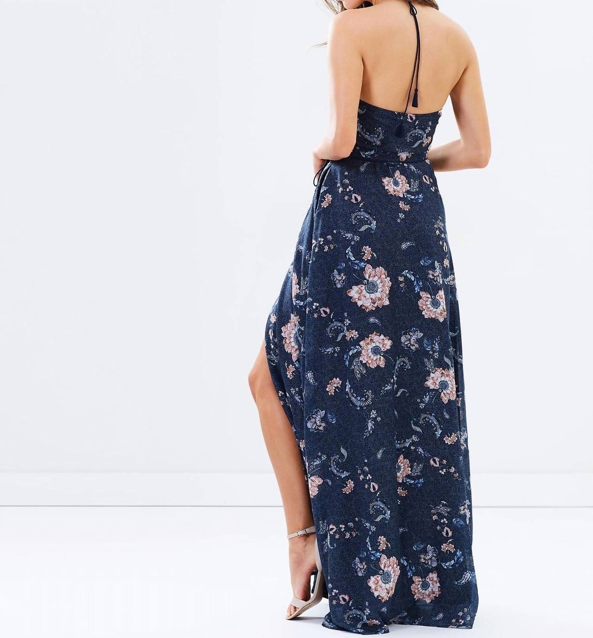 Style 1-1200374563-2901 THE JETSET DIARIES Size M Plunge Floral Blue Side Slit Dress on Queenly