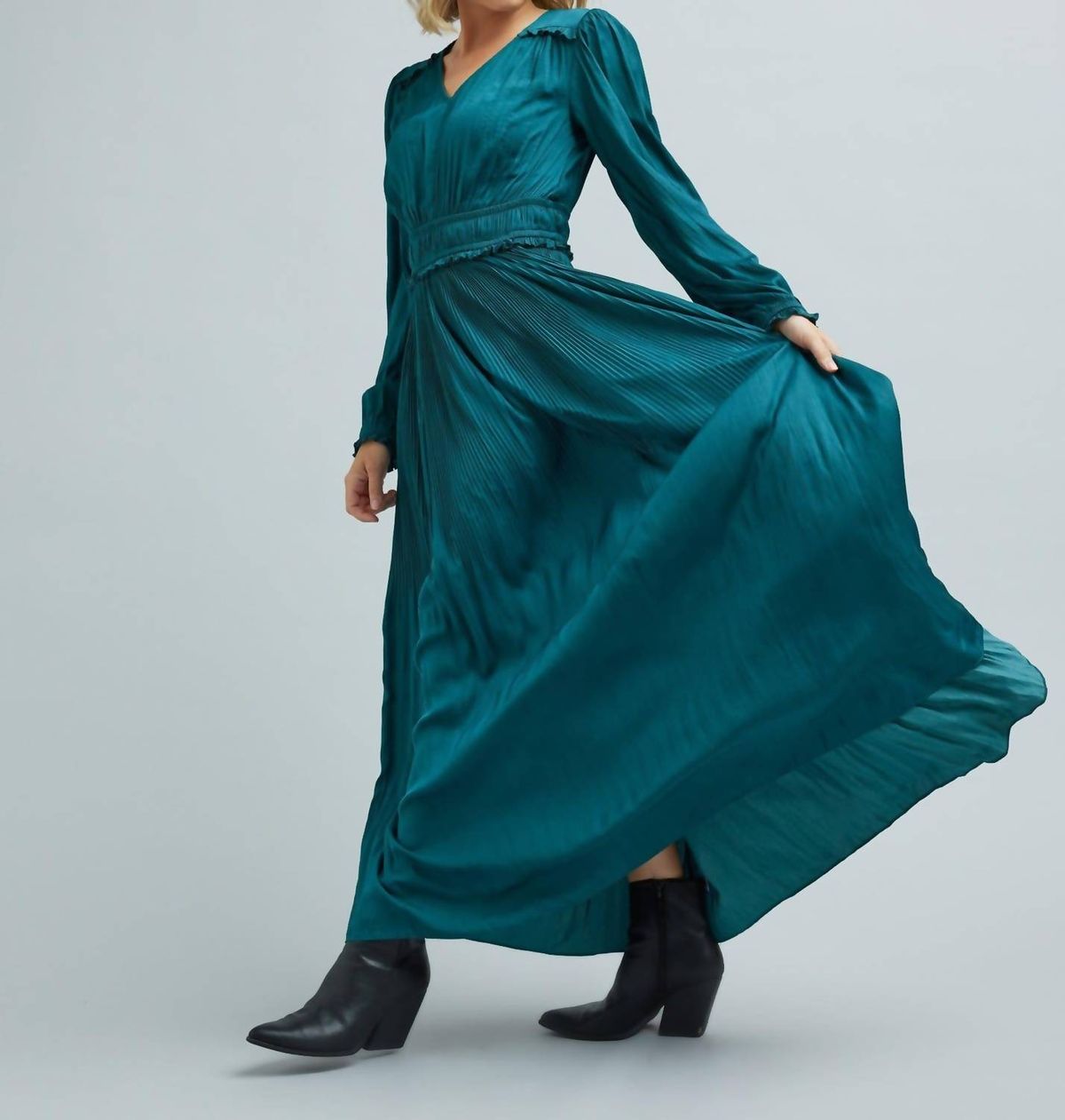 Style 1-404305140-3236 DOWNEAST Size S Long Sleeve Green Side Slit Dress on Queenly