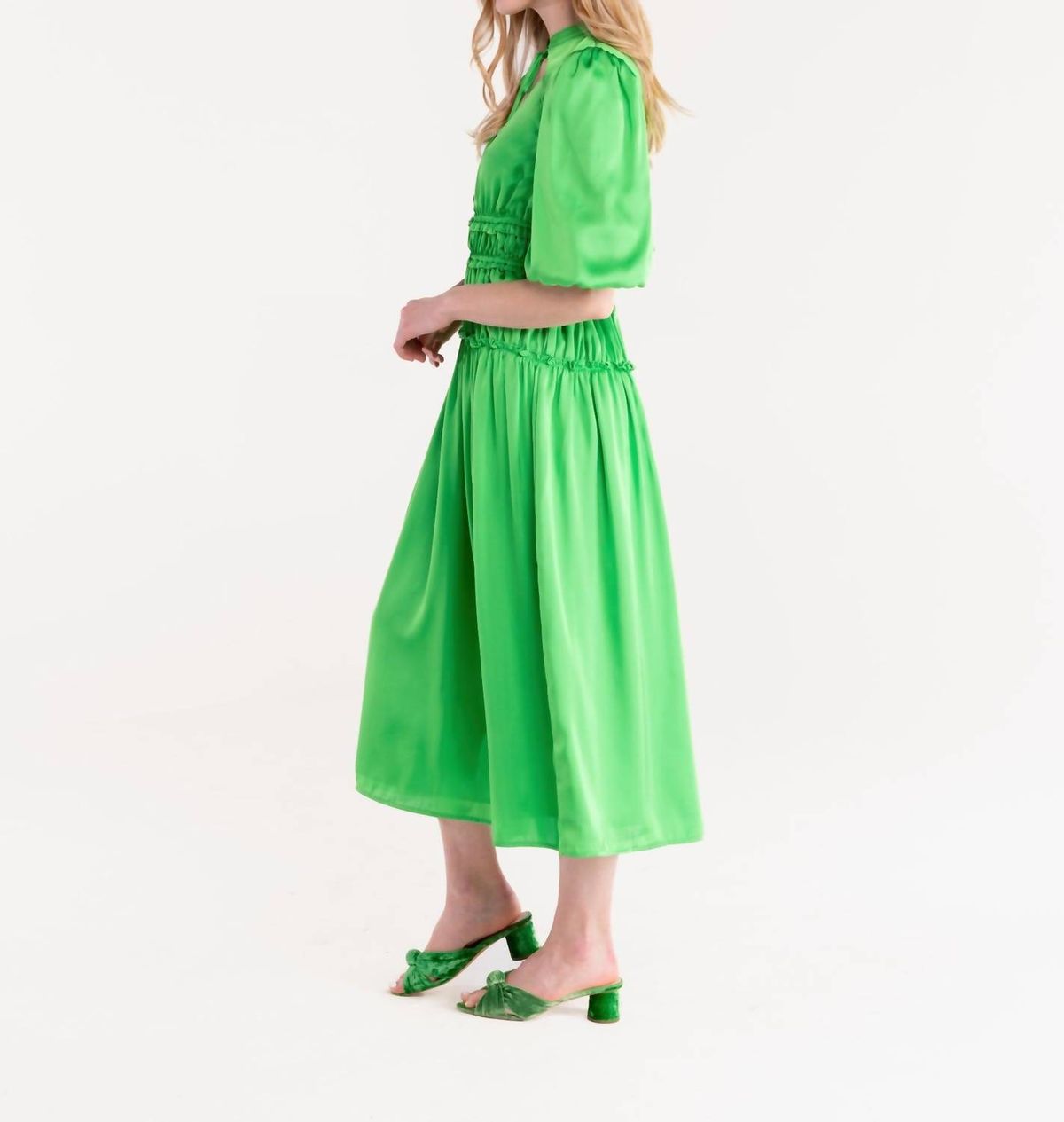 Style 1-85667556-2901 Alden Adair Size M Green Cocktail Dress on Queenly