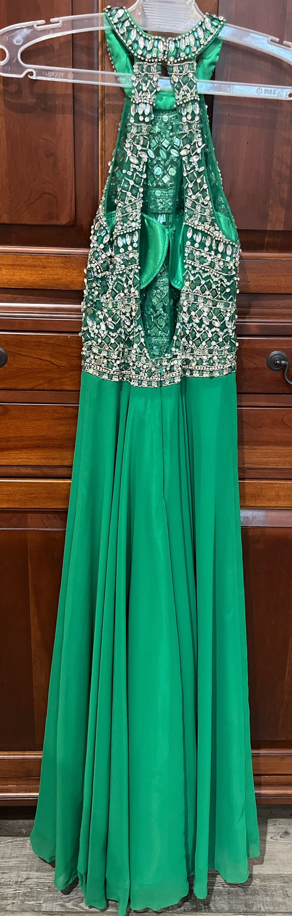 Blush Prom Size 2 Halter Green Ball Gown on Queenly