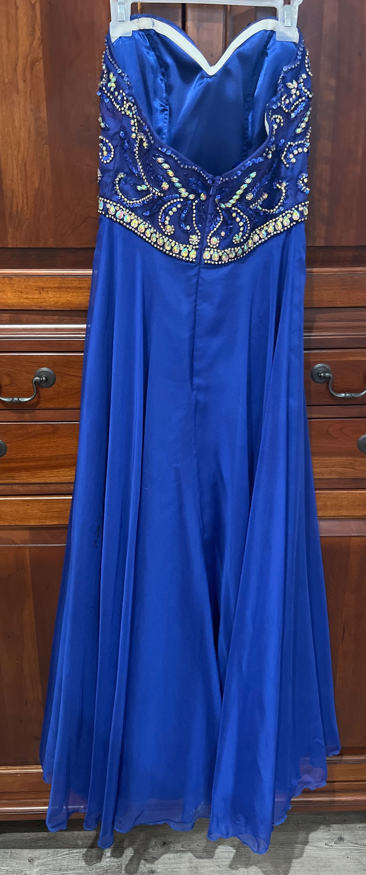 Nina Canacci Size 2 Strapless Blue Ball Gown on Queenly