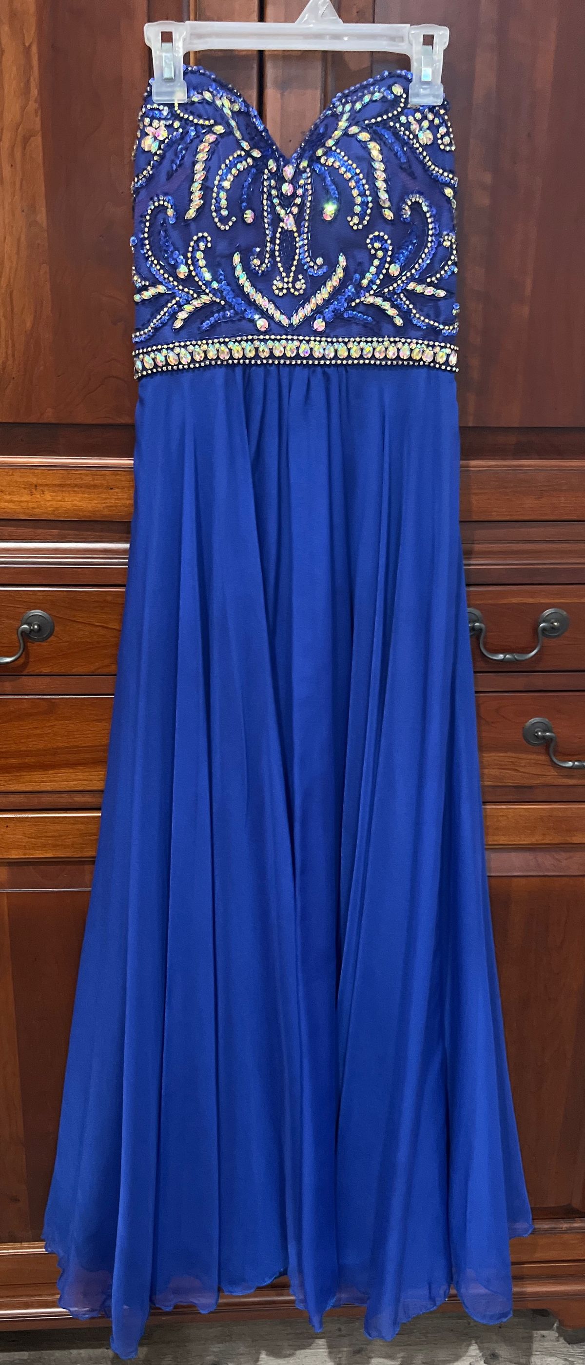 Nina Canacci Size 2 Strapless Blue Ball Gown on Queenly