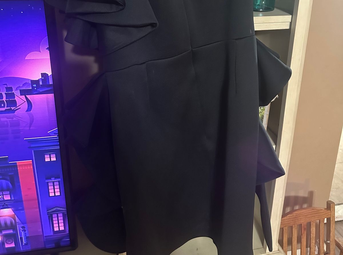 Style Custom Fernando Wong Plus Size 16 Prom Off The Shoulder Black Cocktail Dress on Queenly