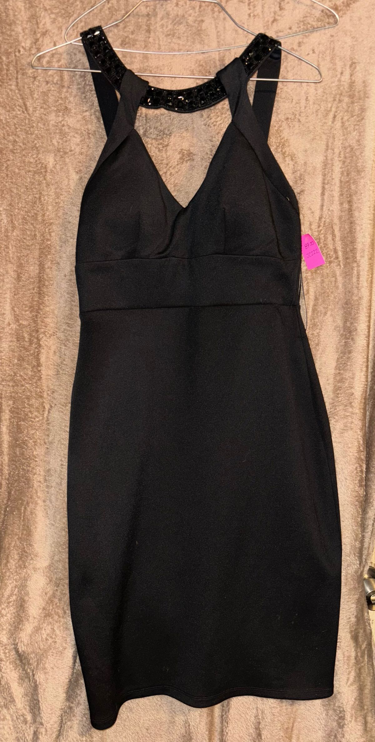 Size 6 Prom High Neck Black Cocktail Dress on Queenly