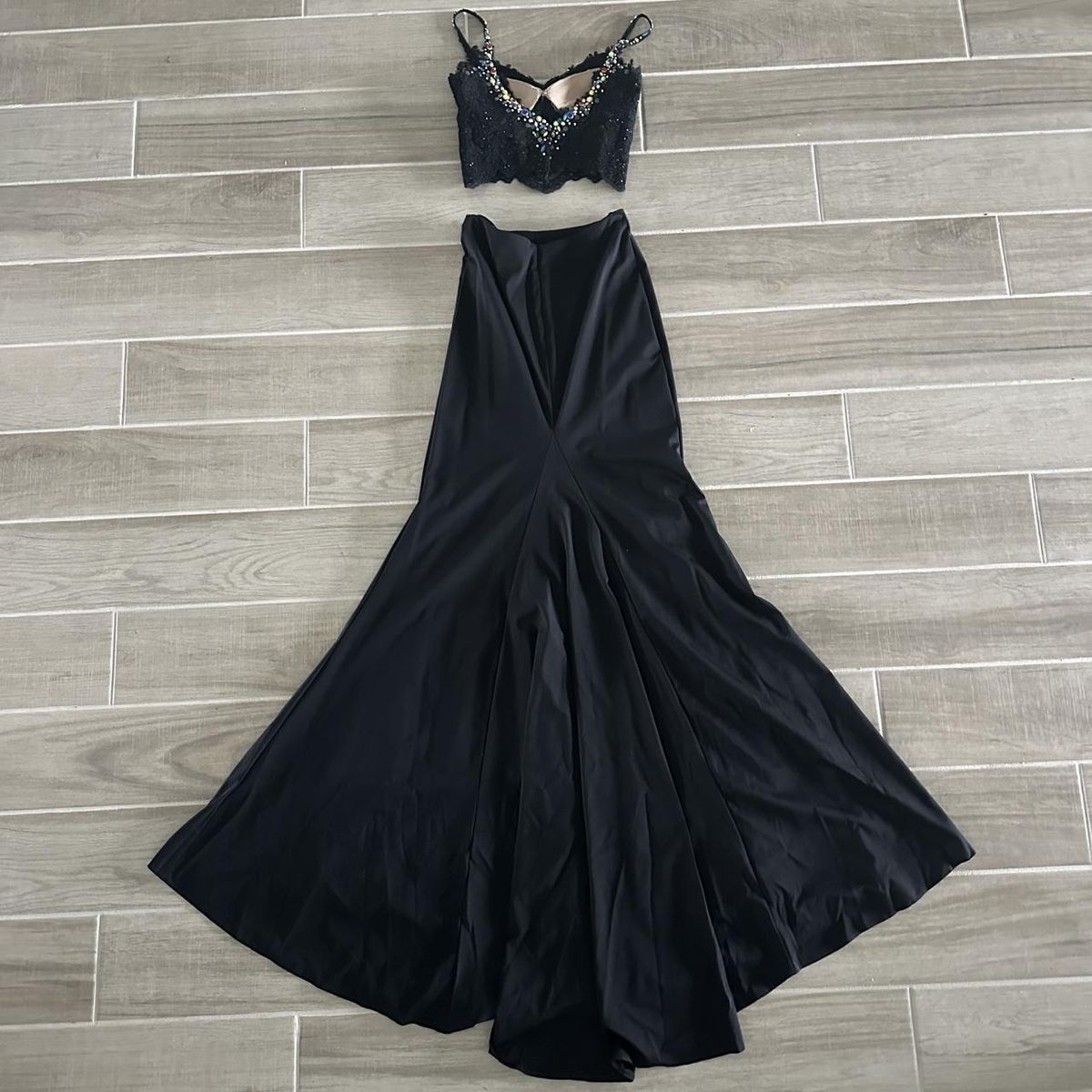 Style 51191 Sherri Hill Size 2 Prom Plunge Lace Black Side Slit Dress on Queenly