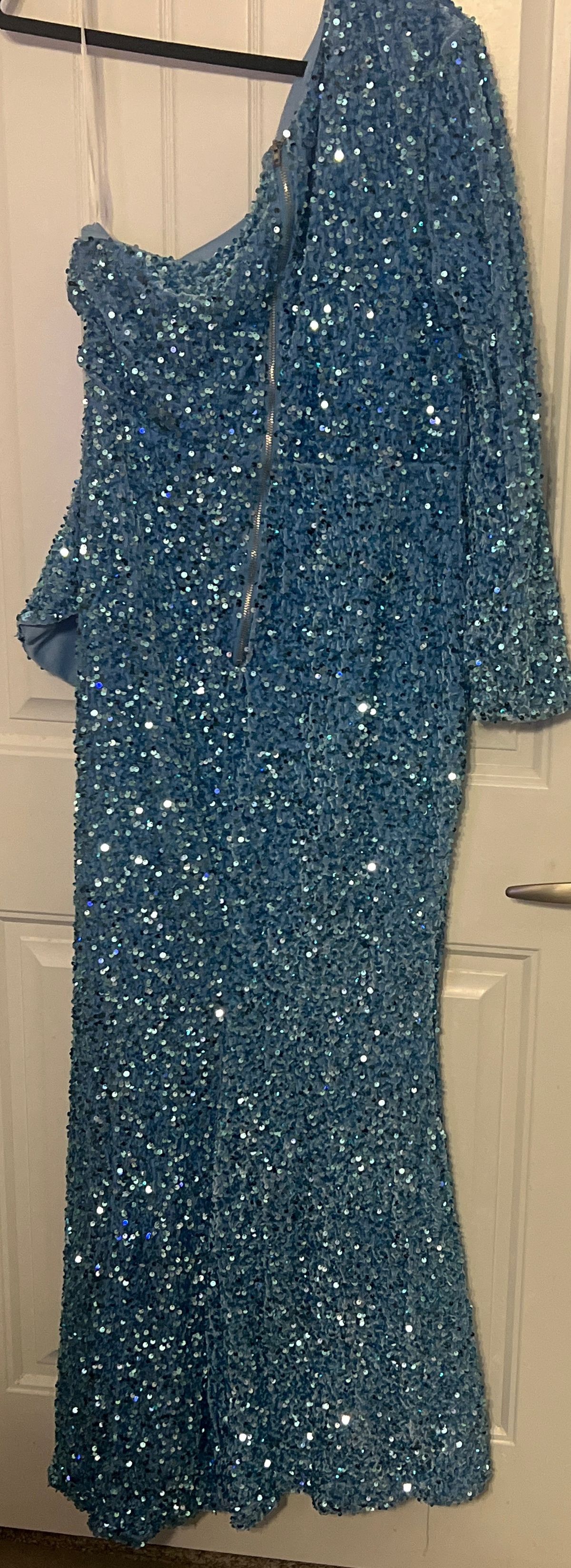 Size 2X Prom Long Sleeve Blue Side Slit Dress on Queenly