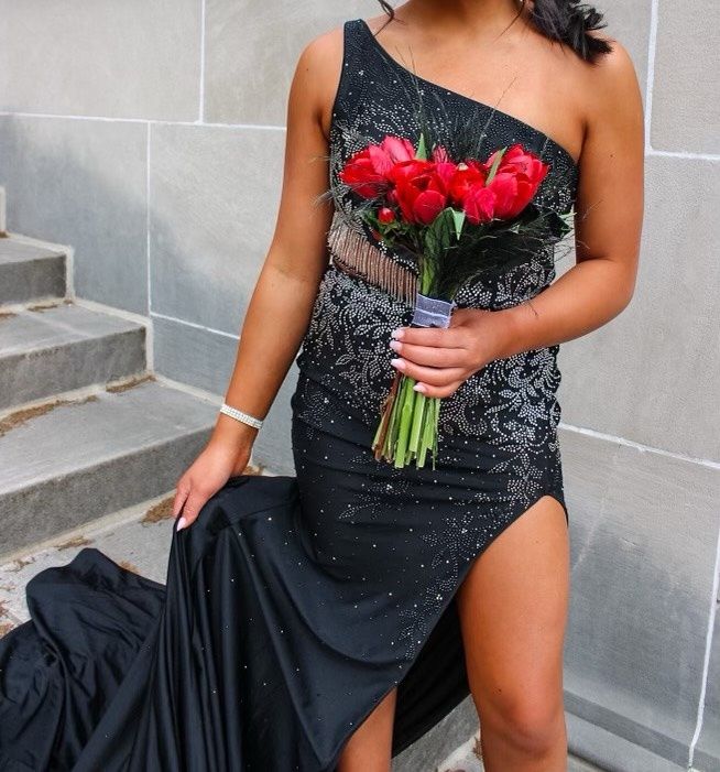Amarra Size 4 Prom One Shoulder Sequined Black Side Slit Dress on Queenly