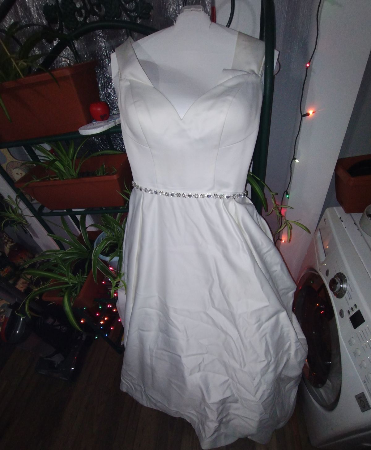 David's Bridal Size 8 Wedding Off The Shoulder White Ball Gown on Queenly