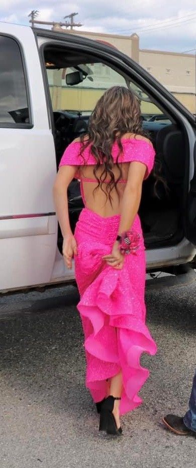Size XS Prom Off The Shoulder Pink Mermaid Dress on Queenly