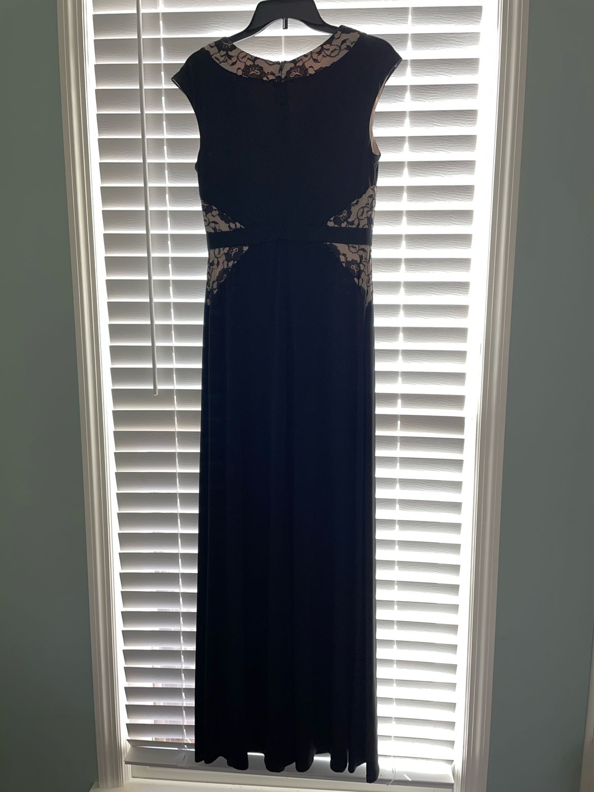 Sangria Size 8 Plunge Black A-line Dress on Queenly