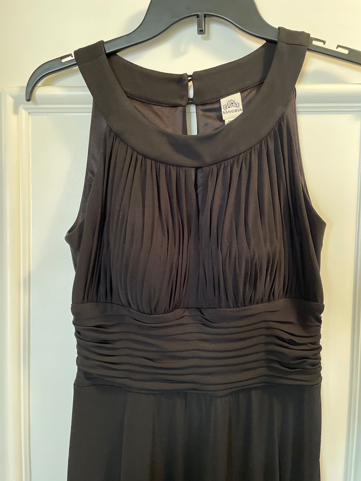 Sangria Size 8 Black A-line Dress on Queenly