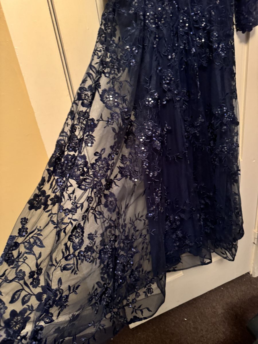 Plus Size 16 Prom Lace Navy Blue A-line Dress on Queenly