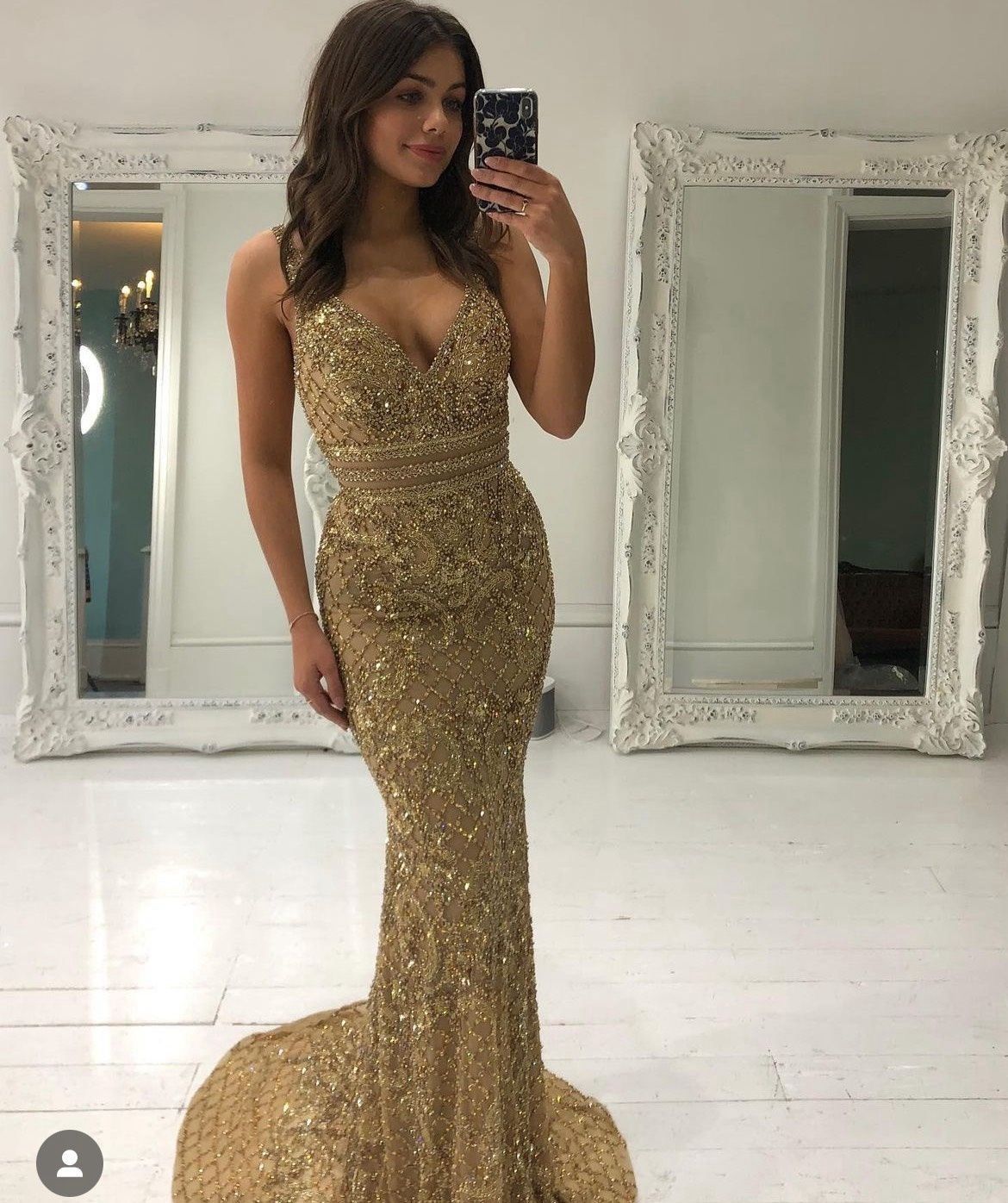 Sherri Hill Size 0 Prom Plunge Sequined Gold Mermaid Dress on Queenly