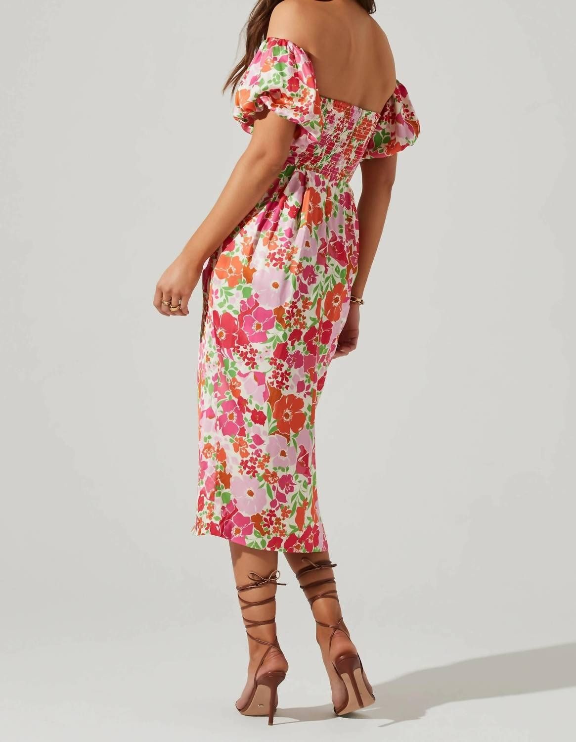 Style 1-147126409-3855 ASTR Size XS Off The Shoulder Floral Pink Cocktail Dress on Queenly