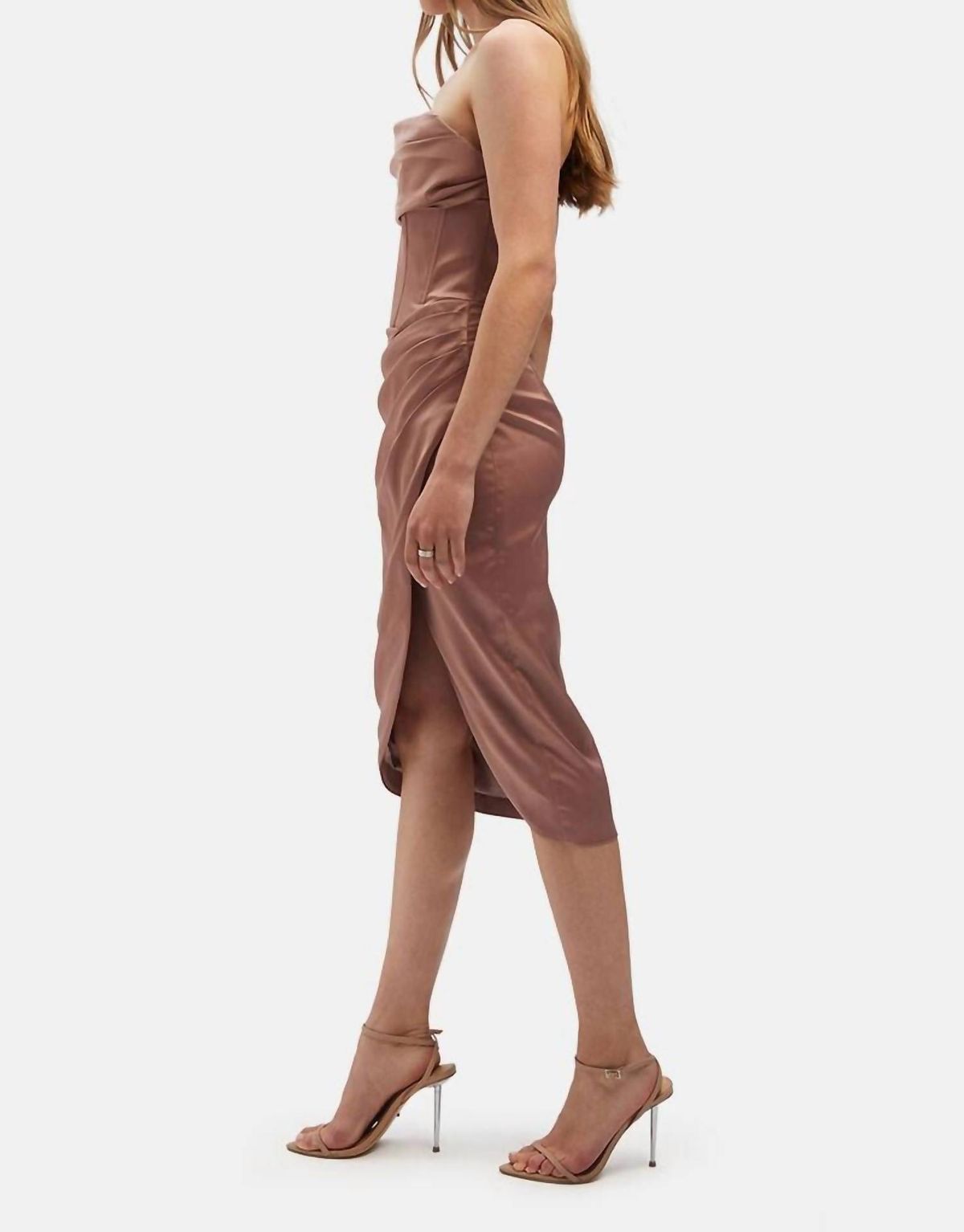 Style 1-445727220-3855 BARDOT Size XS Brown Cocktail Dress on Queenly