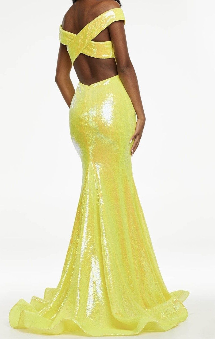 Style 11107 Ashley Lauren Size 2 Pageant Off The Shoulder Yellow Mermaid Dress on Queenly