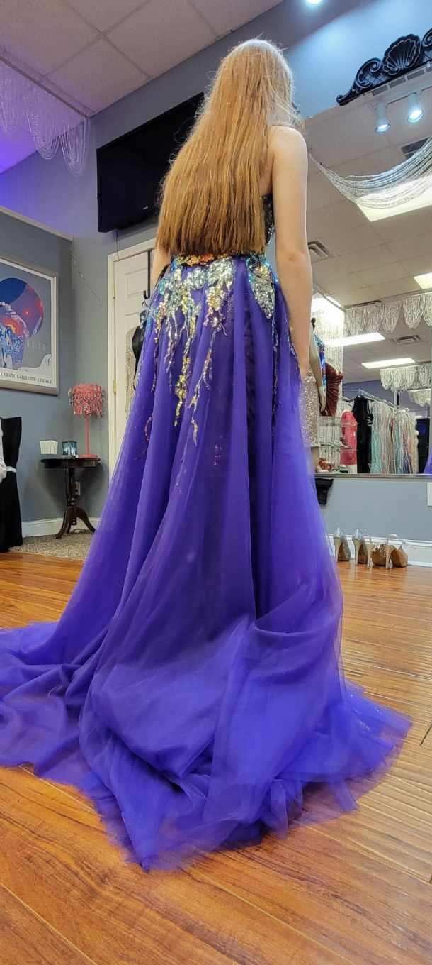 Size 2 Prom Plunge Purple Mermaid Dress on Queenly