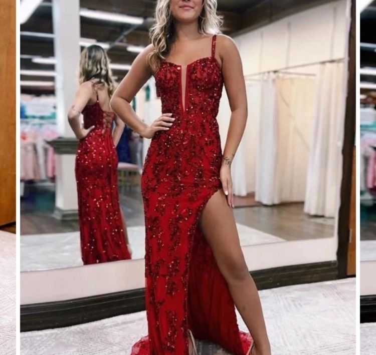 Hebos Size 8 Prom Plunge Red Side Slit Dress on Queenly