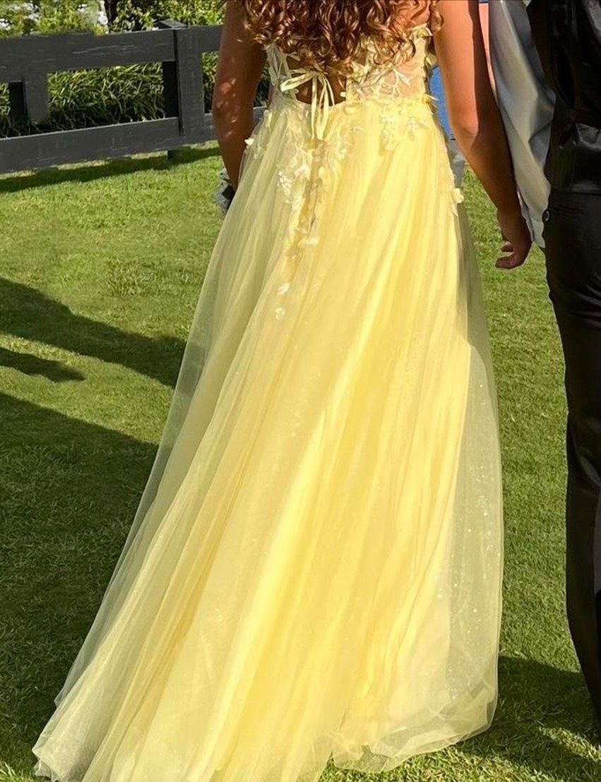G’s by gloria Size M Prom Plunge Yellow Ball Gown on Queenly